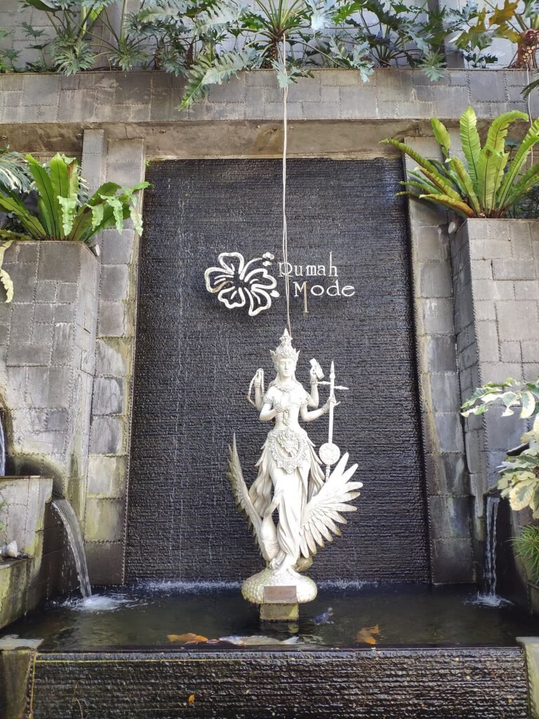 Belanja Sepuasnya di Destinasi Factory Outlet Terbaik Bandung!
