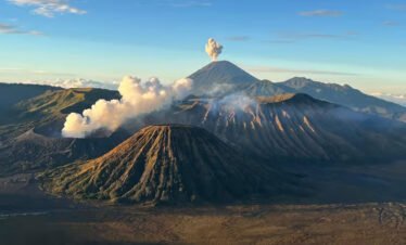 Paket Wisata Surabaya, Malang, Bromo 4 Hari 3 Malam