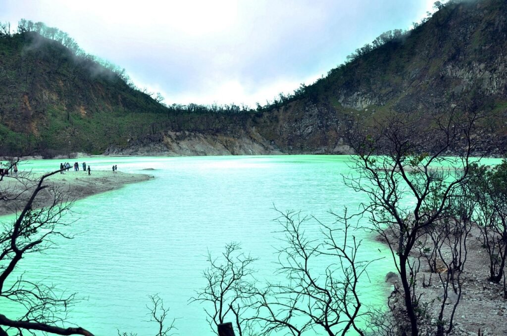 Paket tour Bandung 3D2N (3 Hari 2 Malam)